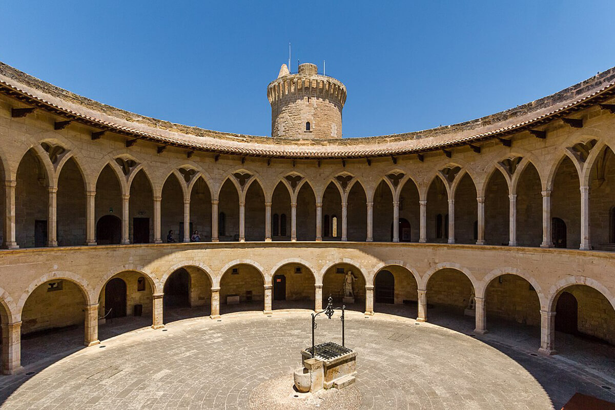 What to see in Palma - Bellver Castle