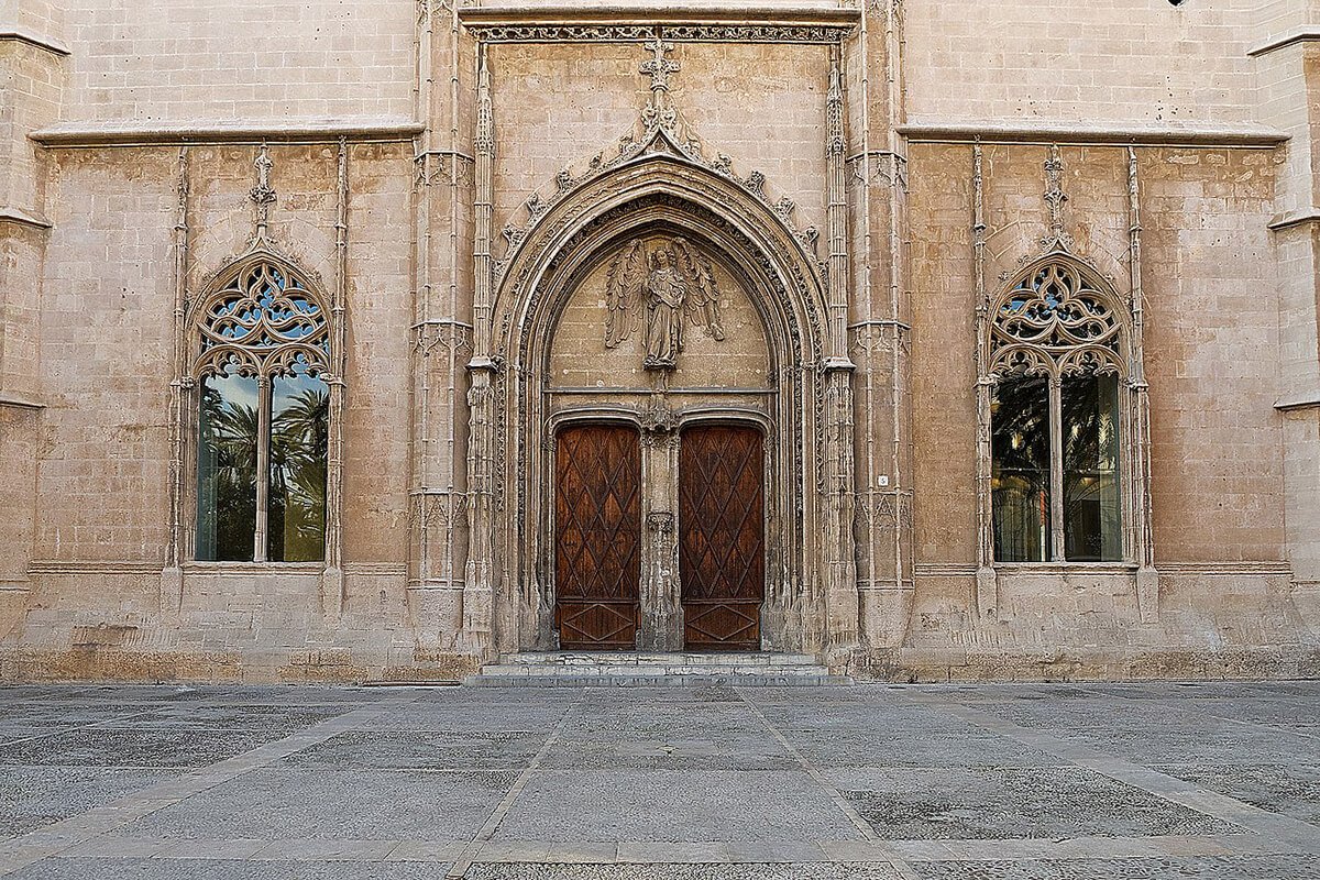 What to see in Palma - Palma de Mallorca former maritime trade exchange